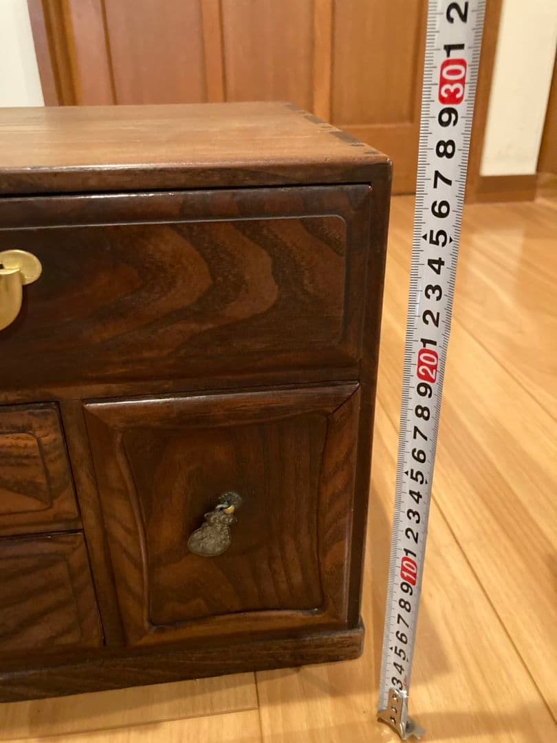 松平家　時代箪笥 （化粧箱）