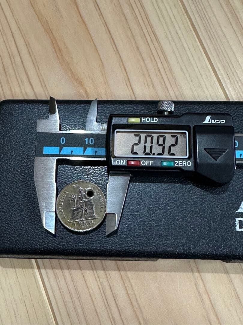 グアテマラ1900年　1レアル白銅硬貨　ペンダントトップ　レアビンテージ