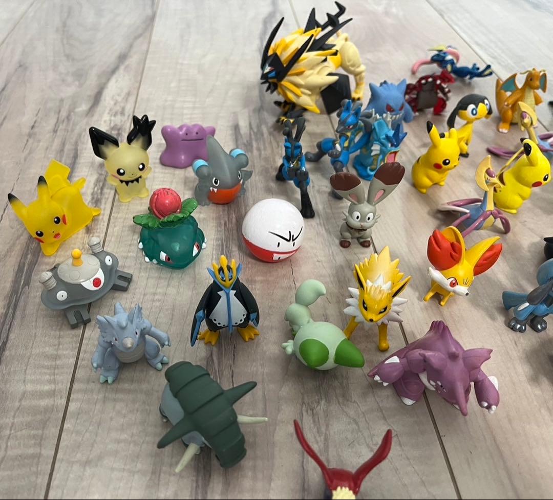 ポケモン　モンコレ スケールワールド　指人形クリア　フィギュア　ジャンク　レア