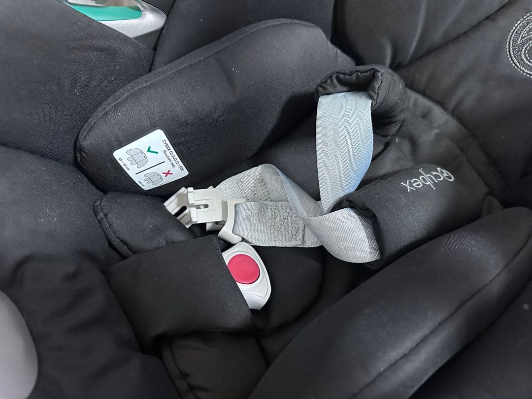 cybex チャイルドシート ブラック【最終値下げ！12/2まで】