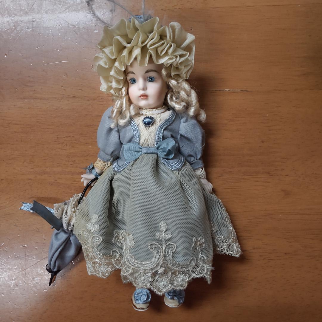 ミニョネット　アンティークドールリプロ　人形　ブリュ風