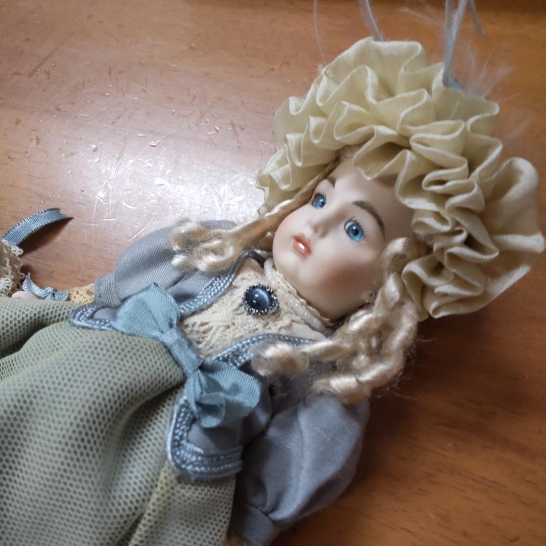 ミニョネット　アンティークドールリプロ　人形　ブリュ風