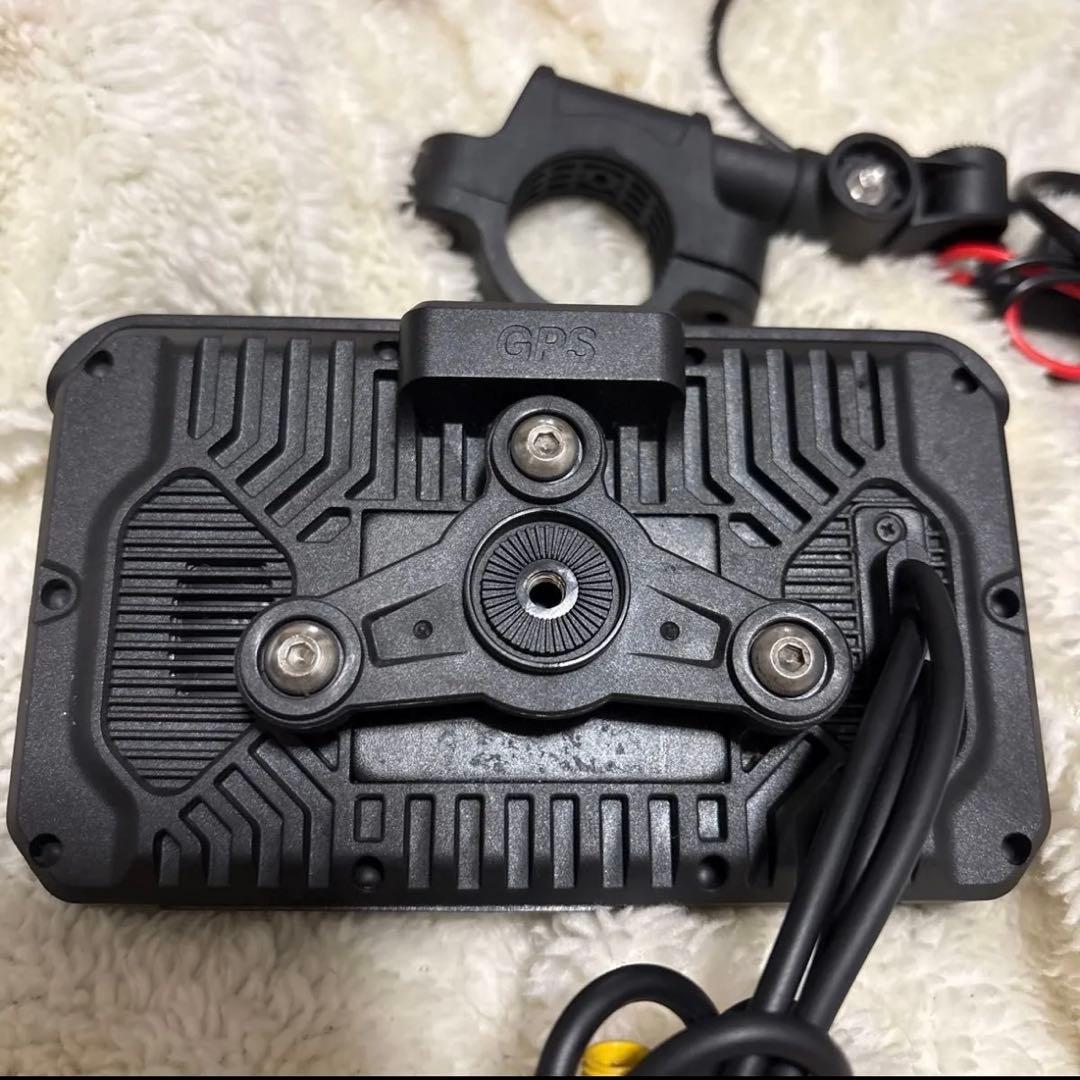 隆*行様 バイク用のドライブレコーダー付スマートモニター 空気圧チェック