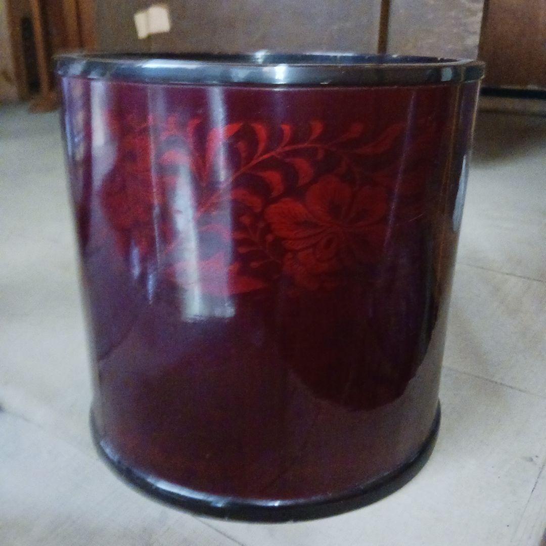 ☆火鉢(灰つき)☆美しい植物の図柄　置物 　鉢カバー　アンティーク　古い日用品