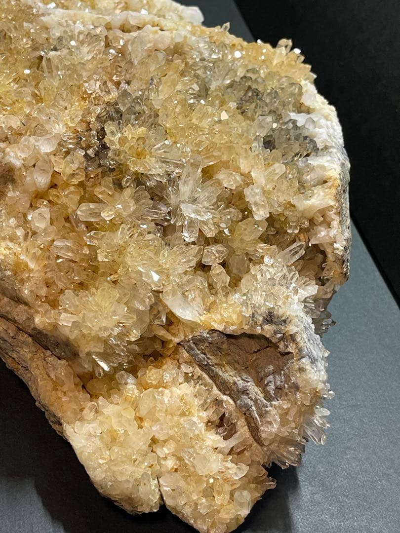 天然水晶クラスター　2.3キロ花咲き水晶クラスター