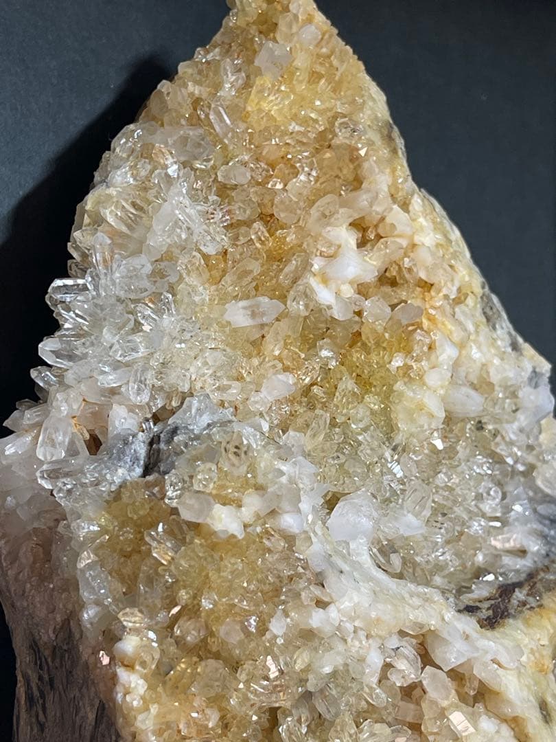 天然水晶クラスター　2.3キロ花咲き水晶クラスター