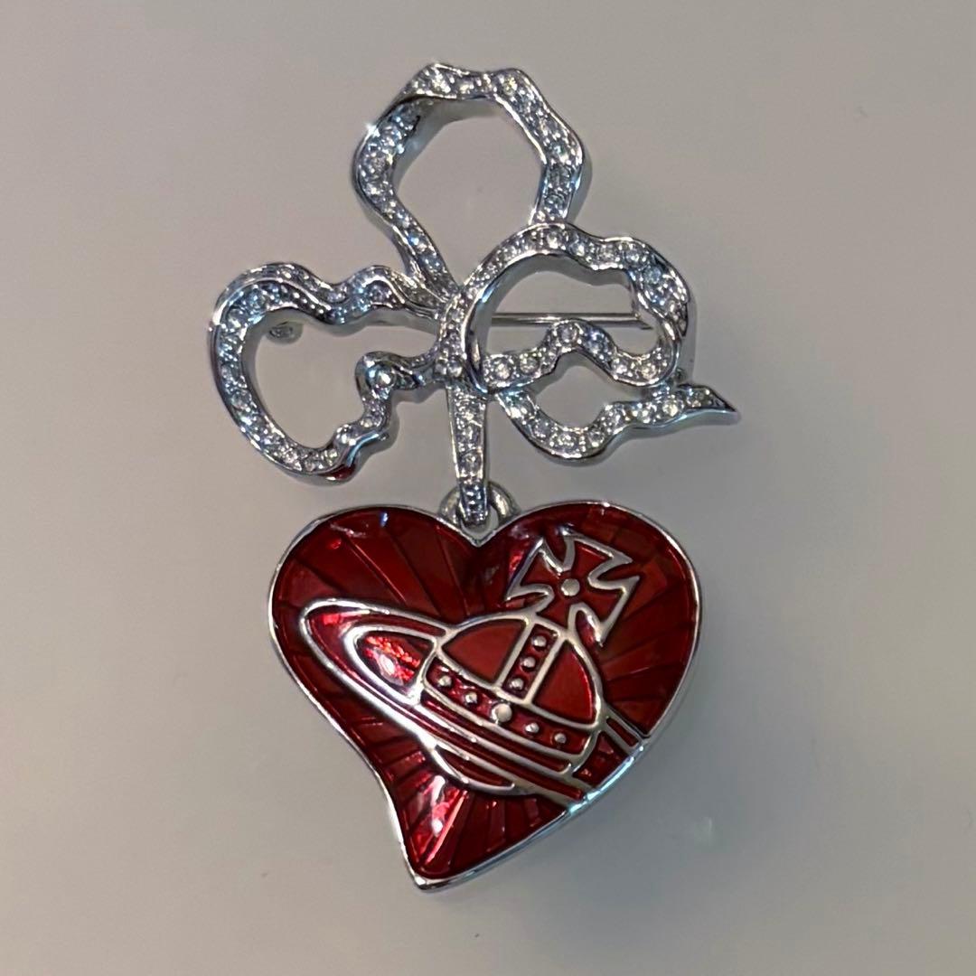 保証書付 Vivienne Westwood ブローチ ハートオーブ 未使用