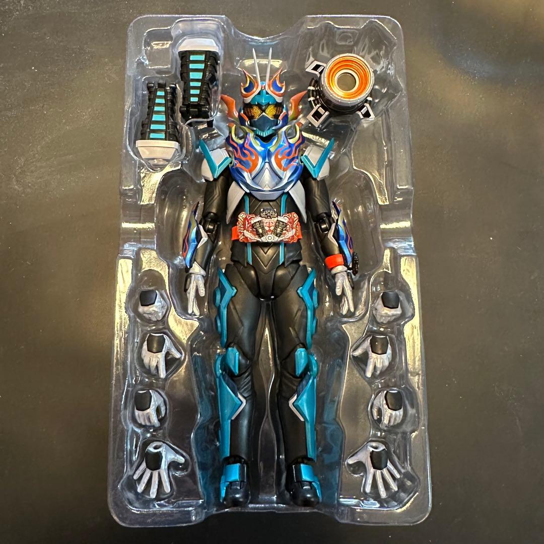 【開封済み】フィギュアーツ 仮面ライダーファイヤーガッチャード スチームホッパー