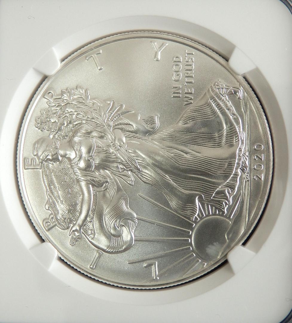 アメリカ2020年 イーグル1ドル銀貨　トランプラベル　　NGC：MS70