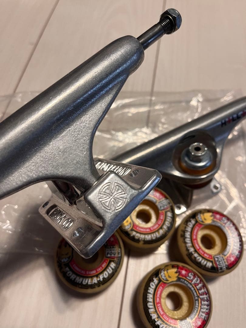 インディペンデント　トラック139 スピットファイア