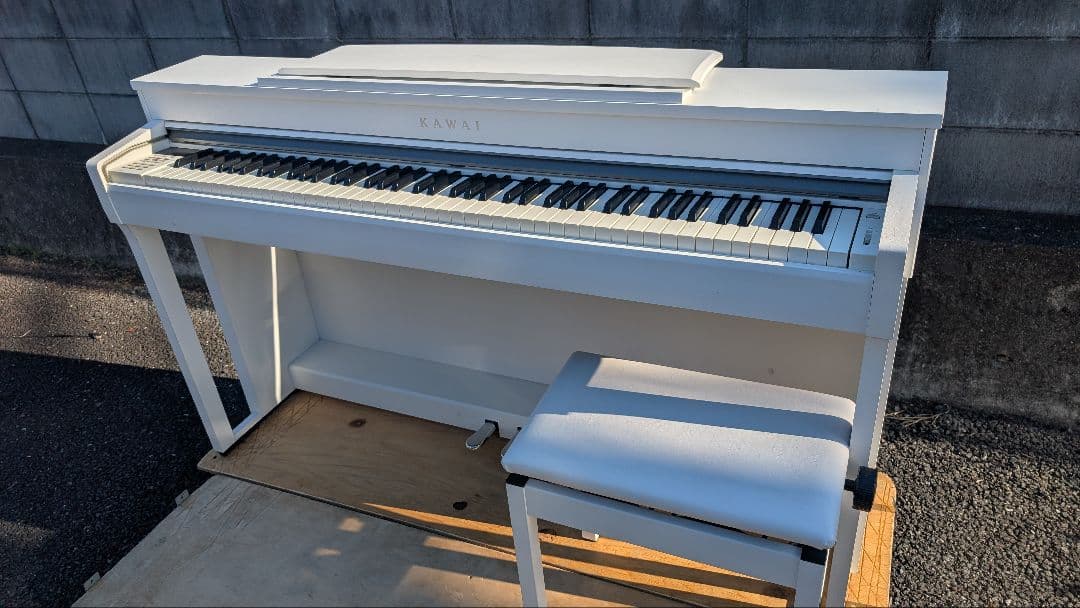 送料込み KAWAI CN370 ホワイト！16年製 ほぼ新品 激美品 2