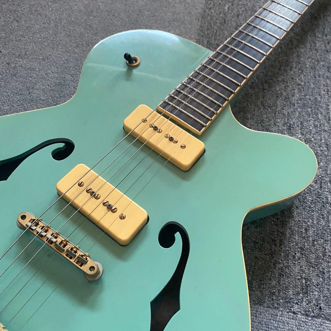 椎名林檎 愛用 デューセンバーグ グレッチタイプセミアコ ノーブランド