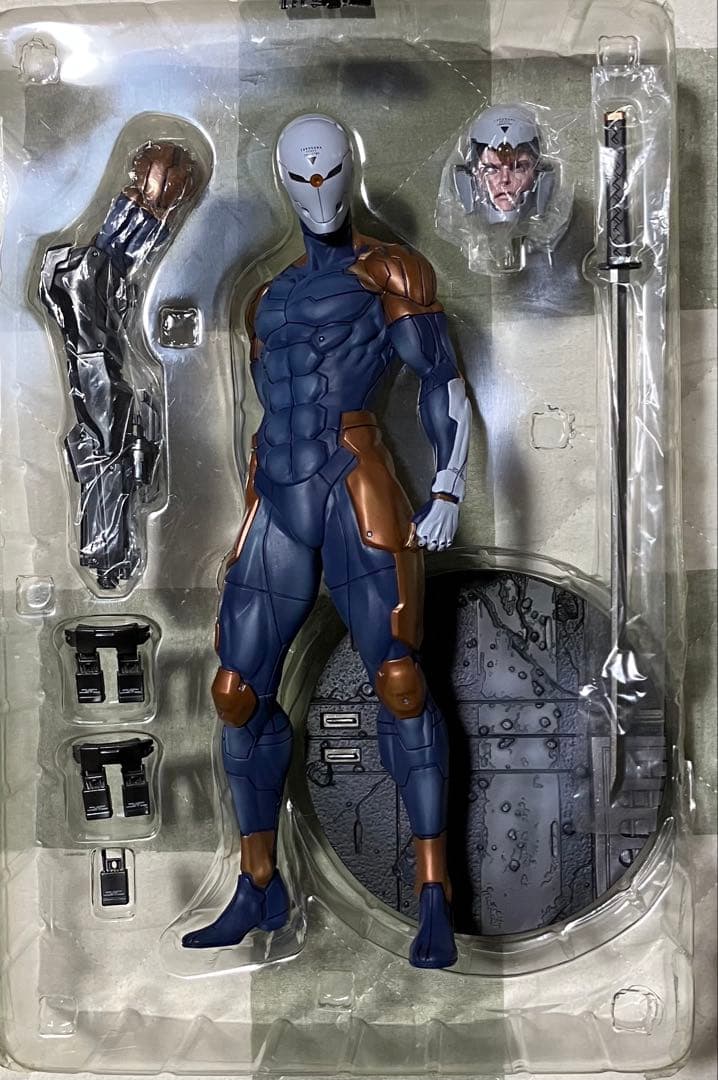 Gecco サイボーグ忍者 1/6スケールスタチュー