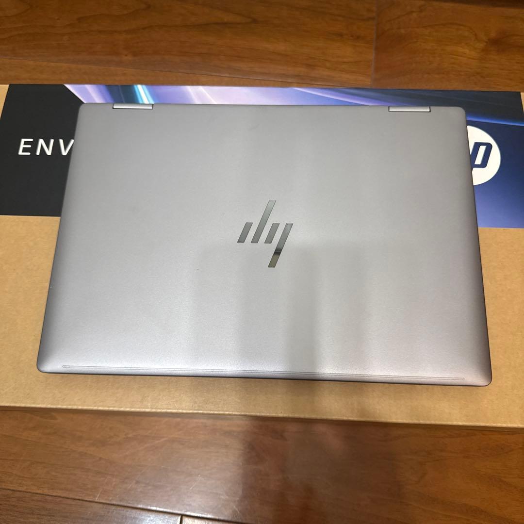 美品　現行品　HP Envy x360 14-fa0000AU シルバー