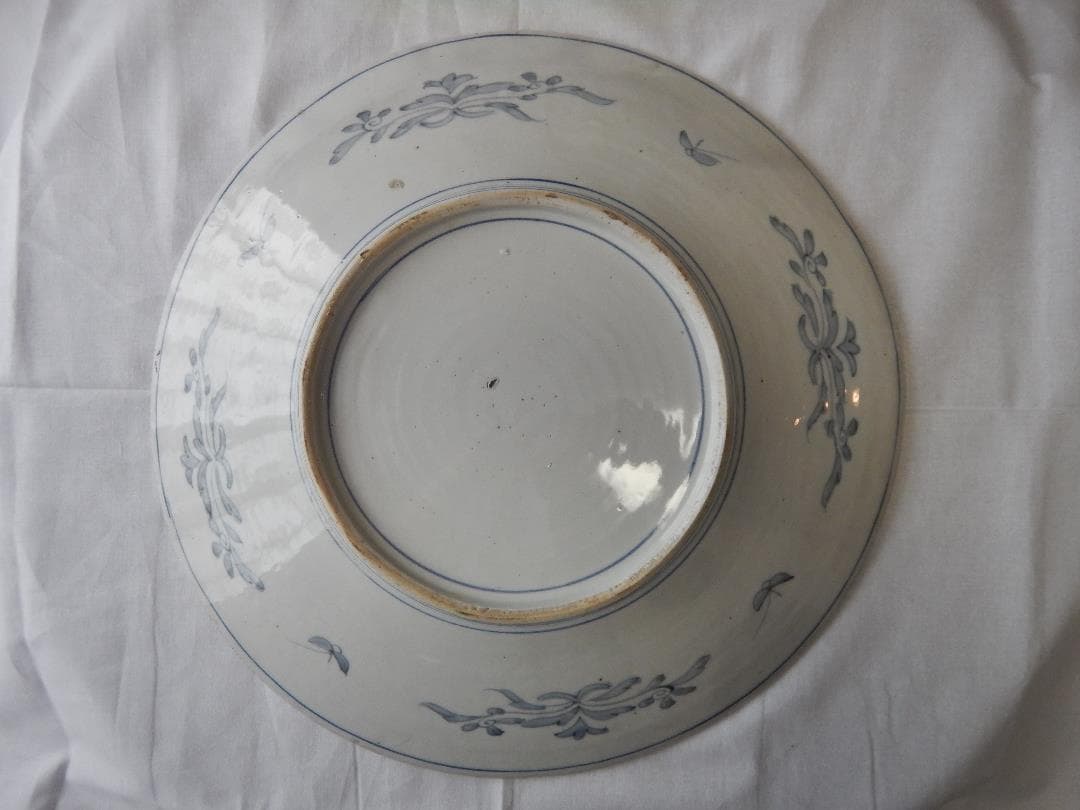 伊万里色絵大皿  (明治）