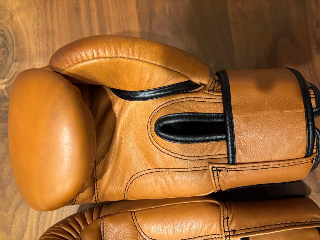 金欠学園長 　WINDY ボクシンググローブ ブラウン