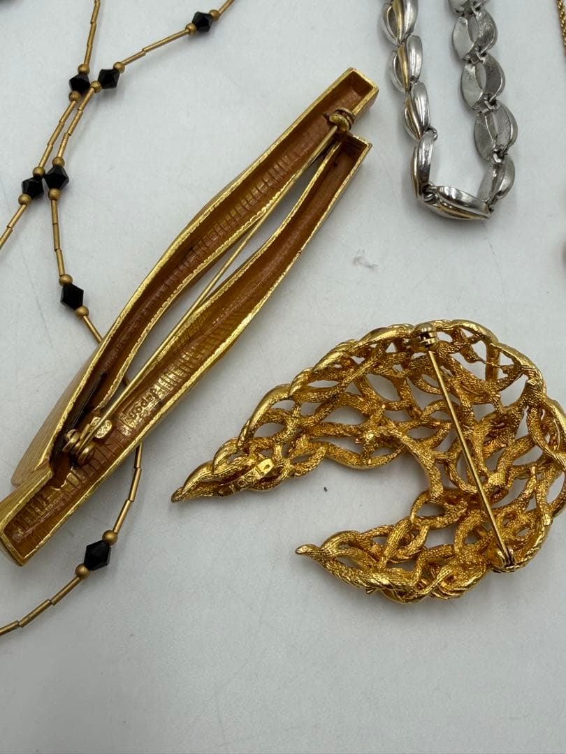 ブランド　アクセサリー　まとめ売り　ジバンシー　ニナリッチ　DIOR など