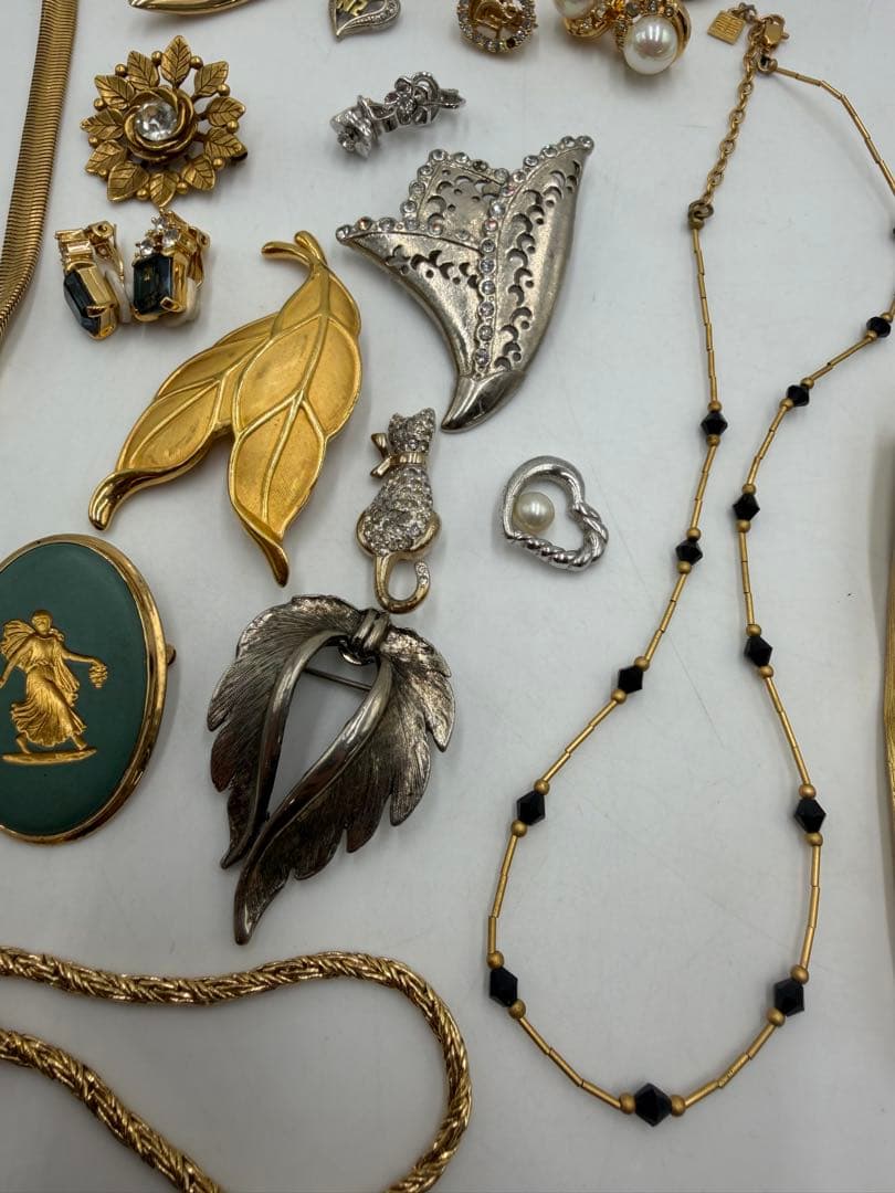 ブランド　アクセサリー　まとめ売り　ジバンシー　ニナリッチ　DIOR など