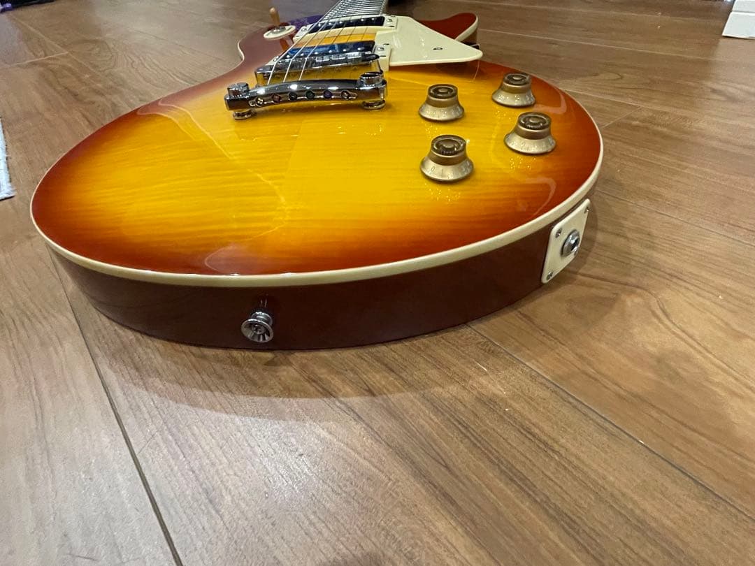 ギブソンバーストレプリカ　美品レスポール3.95kg ハニーバースト　おまけ付き