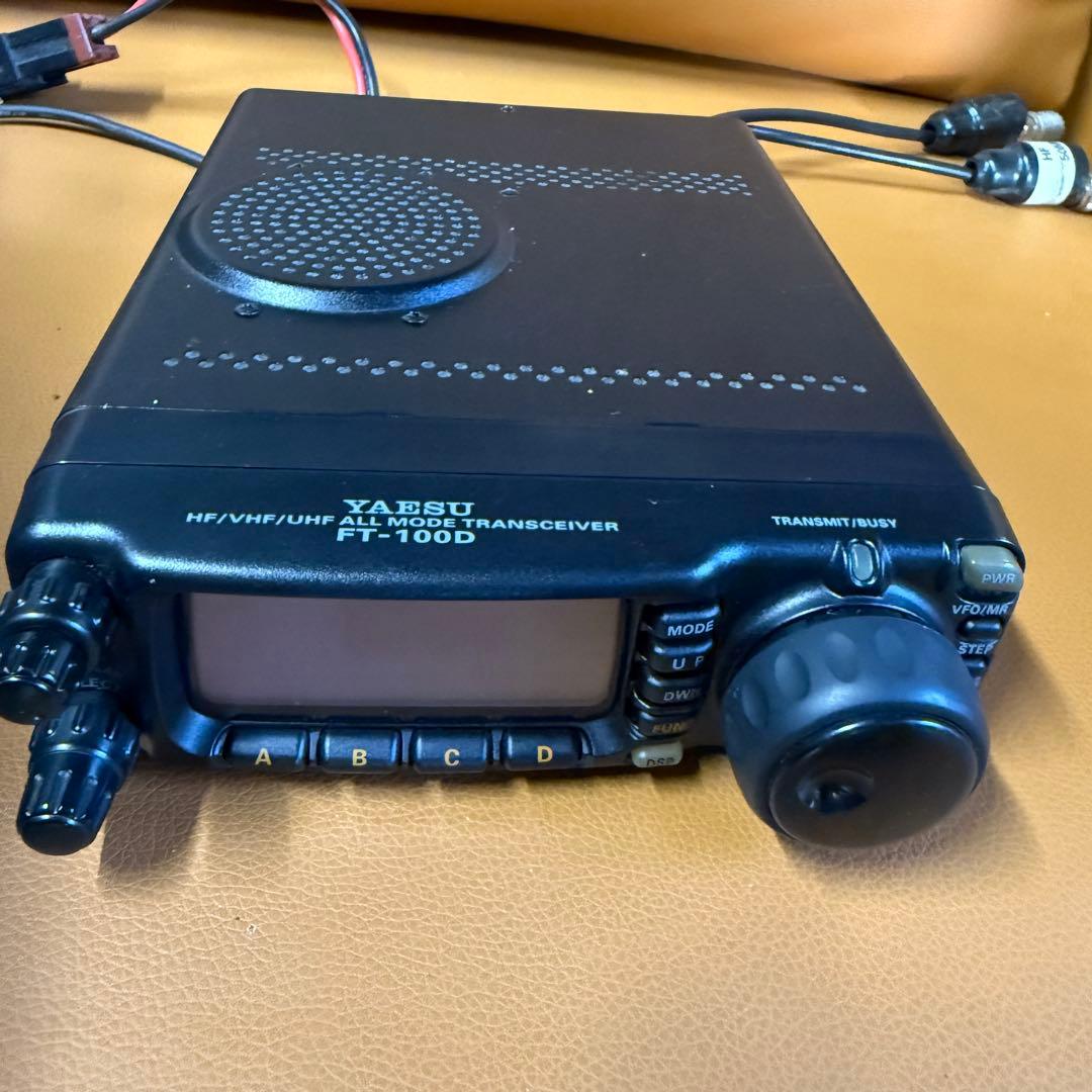 八重洲 FT-100D 無線機