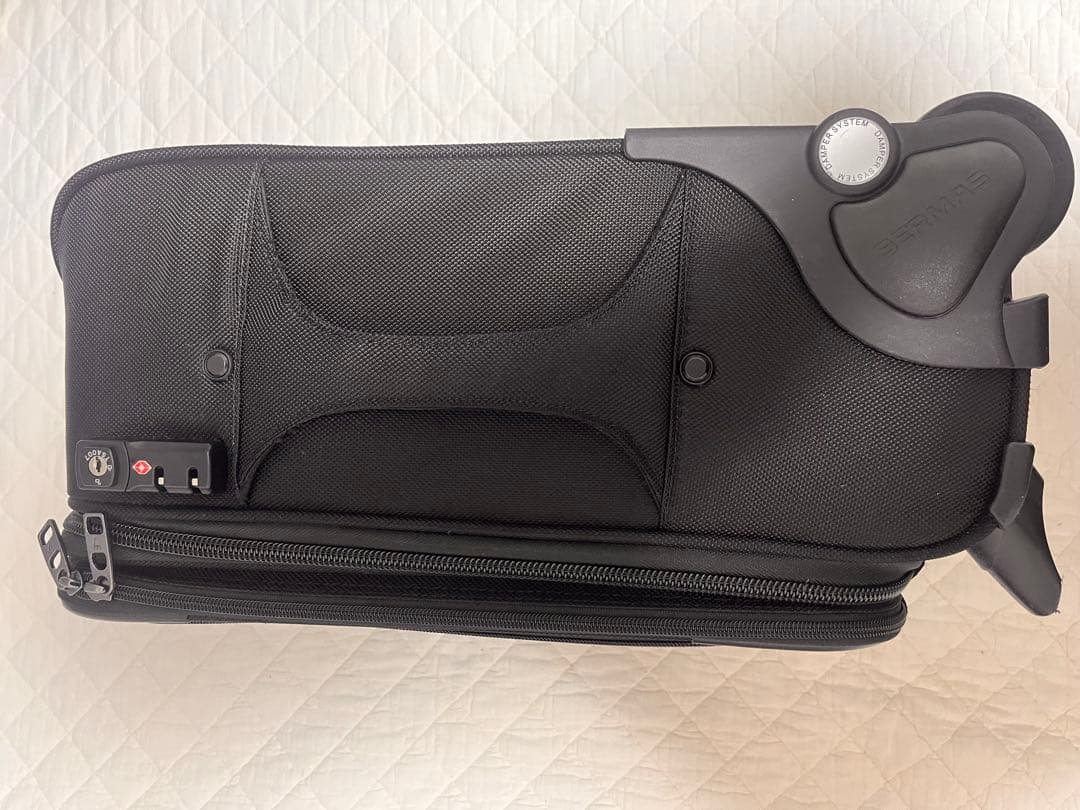 BERMAS製中型キャリーカート