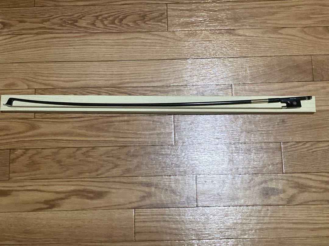  Edler カーボン バイオリン弓 4/4用