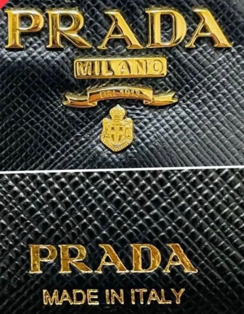 PRADA 二つ折り財布 ラウンドファスナー 黒