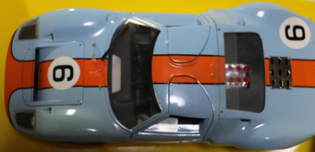 JOUEFエボリューション製 フォードＧＴ４０ 　１９６９ル・マン優勝　1/18