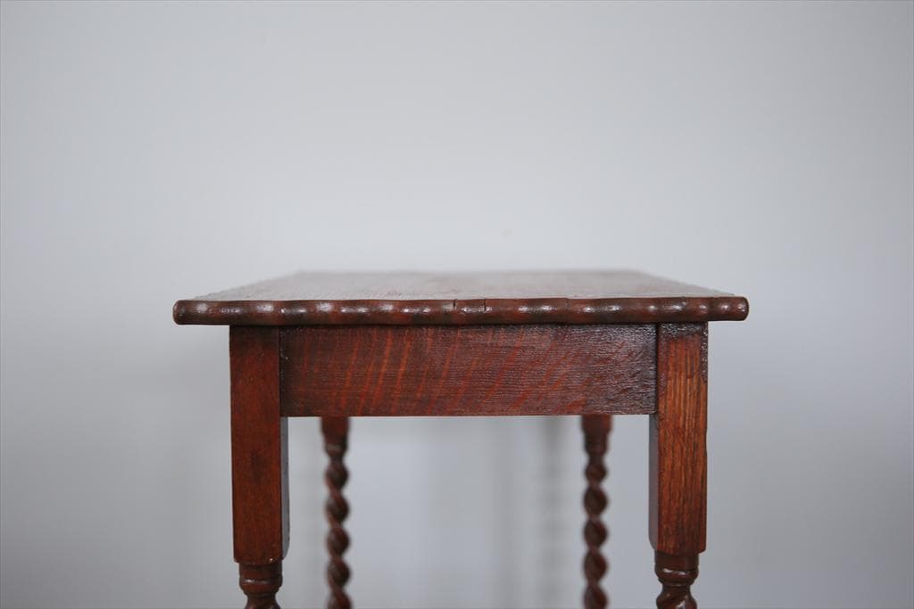 英国アンティーク木製サイドテーブル/オケージョナル机/飾り棚/花台(70-158