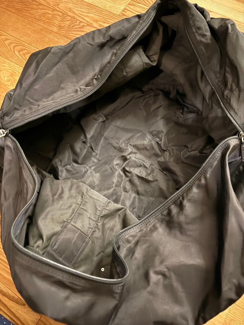 Prada プラダ　ボストンバッグ　黒　大容量