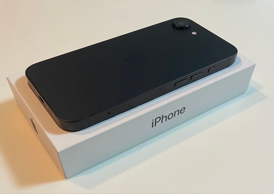 【最大容量100%】iPhone 16e 128GB ブラックSIMフリー