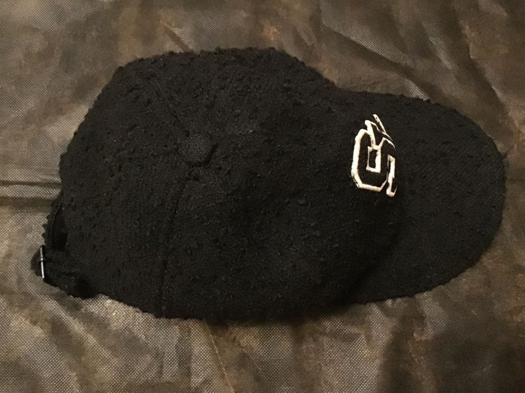 イブサンローラン　ディビジョンSAINT LAURENT PARISキャップ