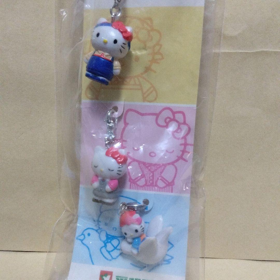 平成レトロ　ハローキティ 平和堂オリジナルストラップ 3連セット