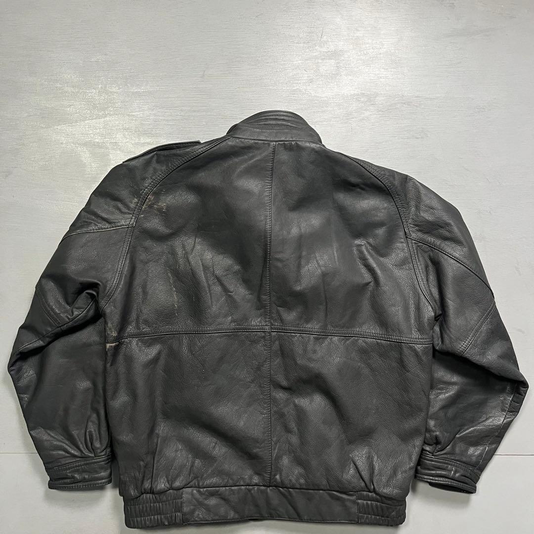 vintage レザーフライトジャケット　牛革　オールレザー　短丈　黒　M