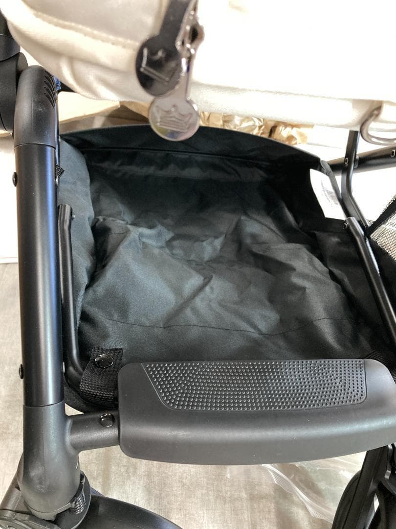 の*の様  Tails Florence ロイヤルテイルズ フローレン