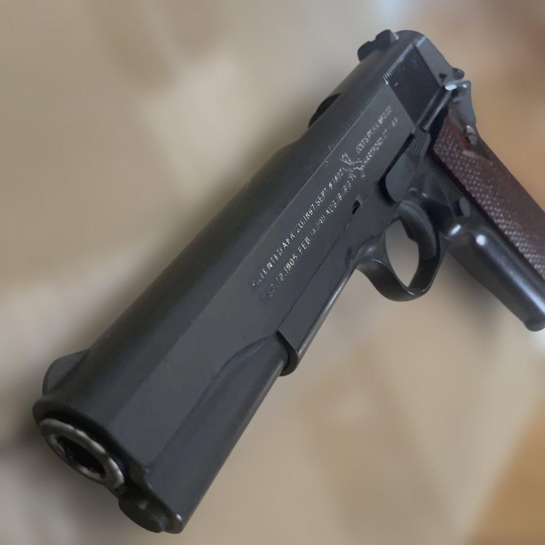 1911スタイルガスガン 木製グリップ日本製プラスチック製品