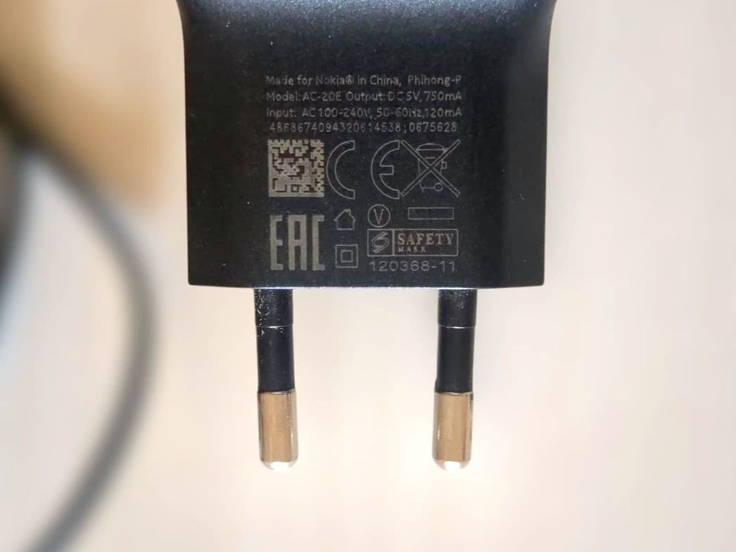 【フィーチャーフォン】Nokia 5152 Dual SIM ノキア ロシア語