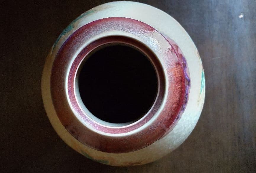 九谷作家中村翠恒　色絵三珍果壺　【釘彫り技法】