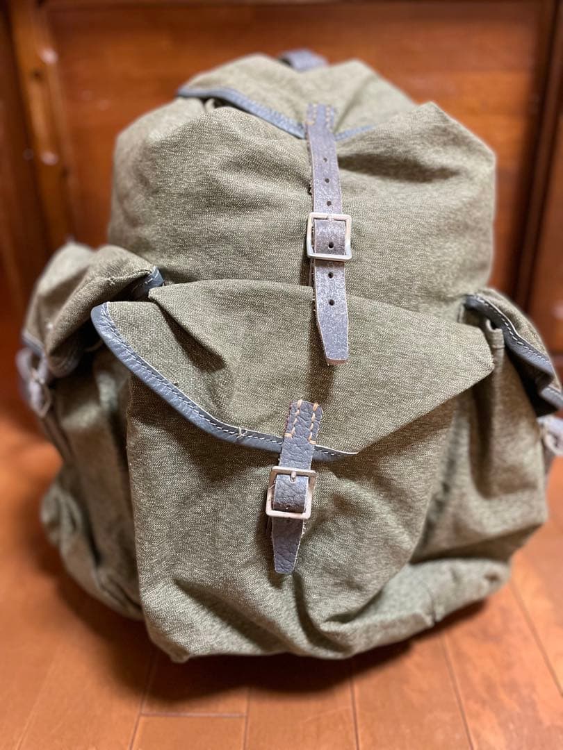 ヴィンテージ　スイス軍　ごま塩　バッグパック　リュック　実物　サバゲー　50年代