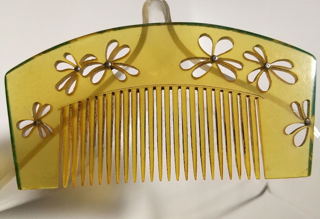 レトロ・アンティーク※鼈甲 簪・ くし・珊瑚 ・塗り 簪 くし  5点  ※