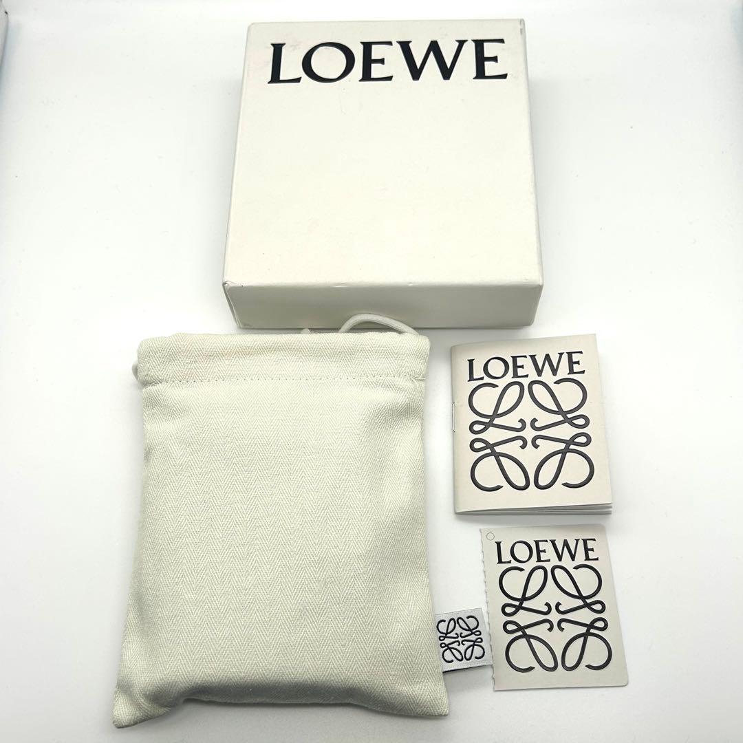 【ぷーちゃん】 ロエベ アナグラム トライフォールド ウォレット