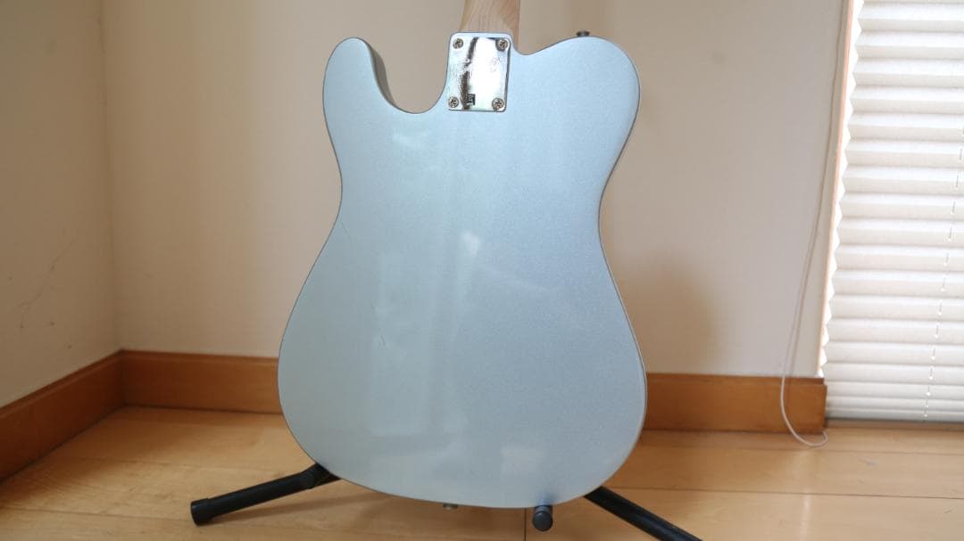 Squier by fender Telecaster　Ice Blue