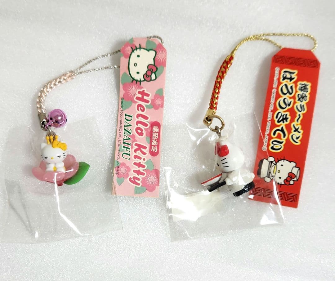 ご当地ハローキティ ストラップ ①