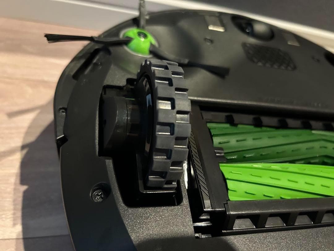 iRobot i5+ 自動充電機能付き　動作確認済・分解清掃済