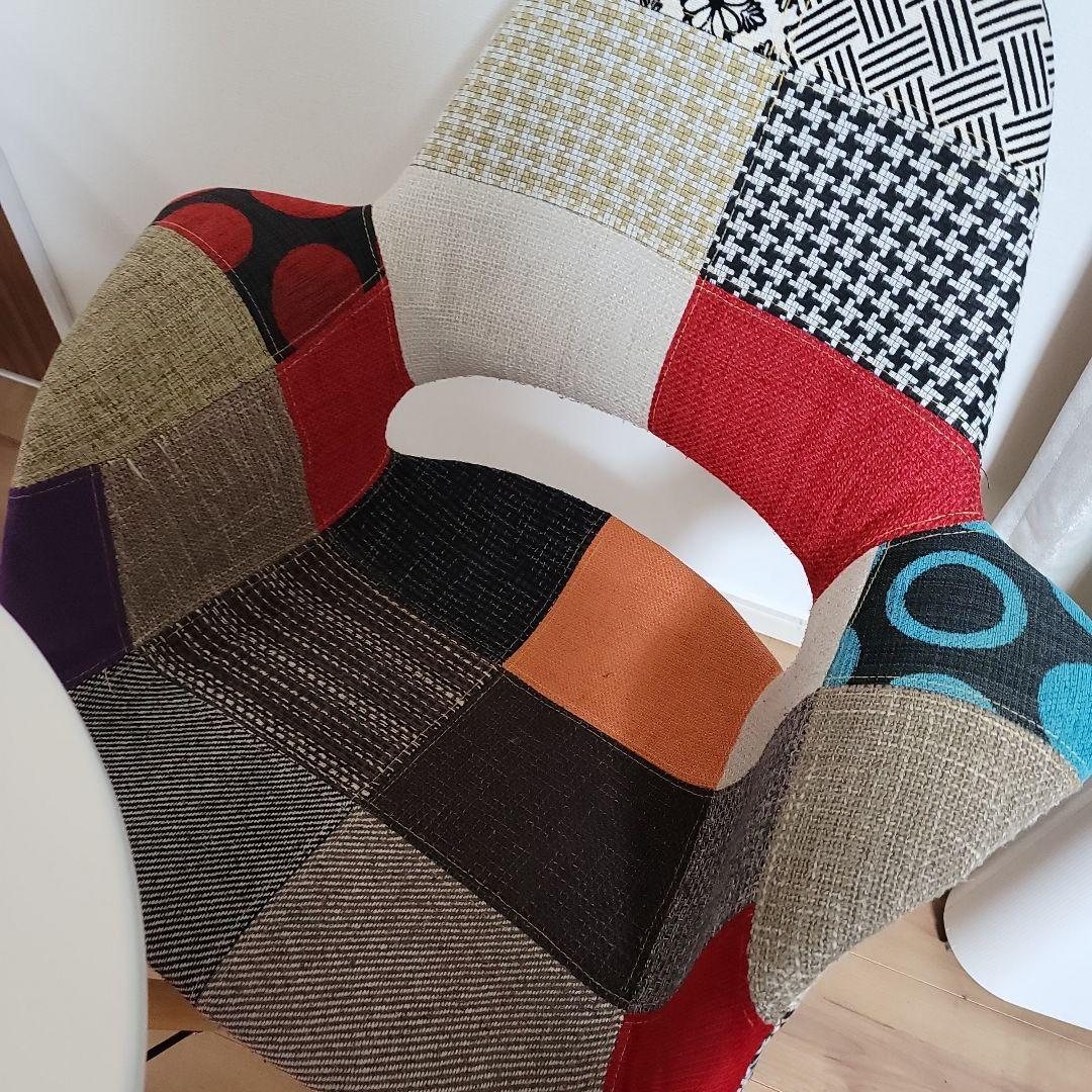 ホワイト円形テーブル パッチワーク　椅子　セットで！　宝塚市発