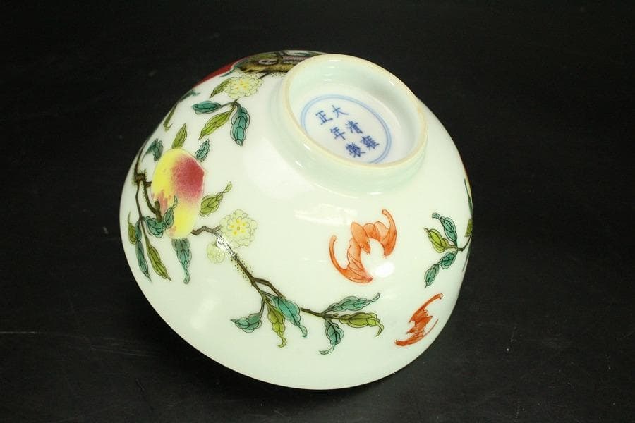中国美術 色絵 桃蝙蝠 碗(A798)