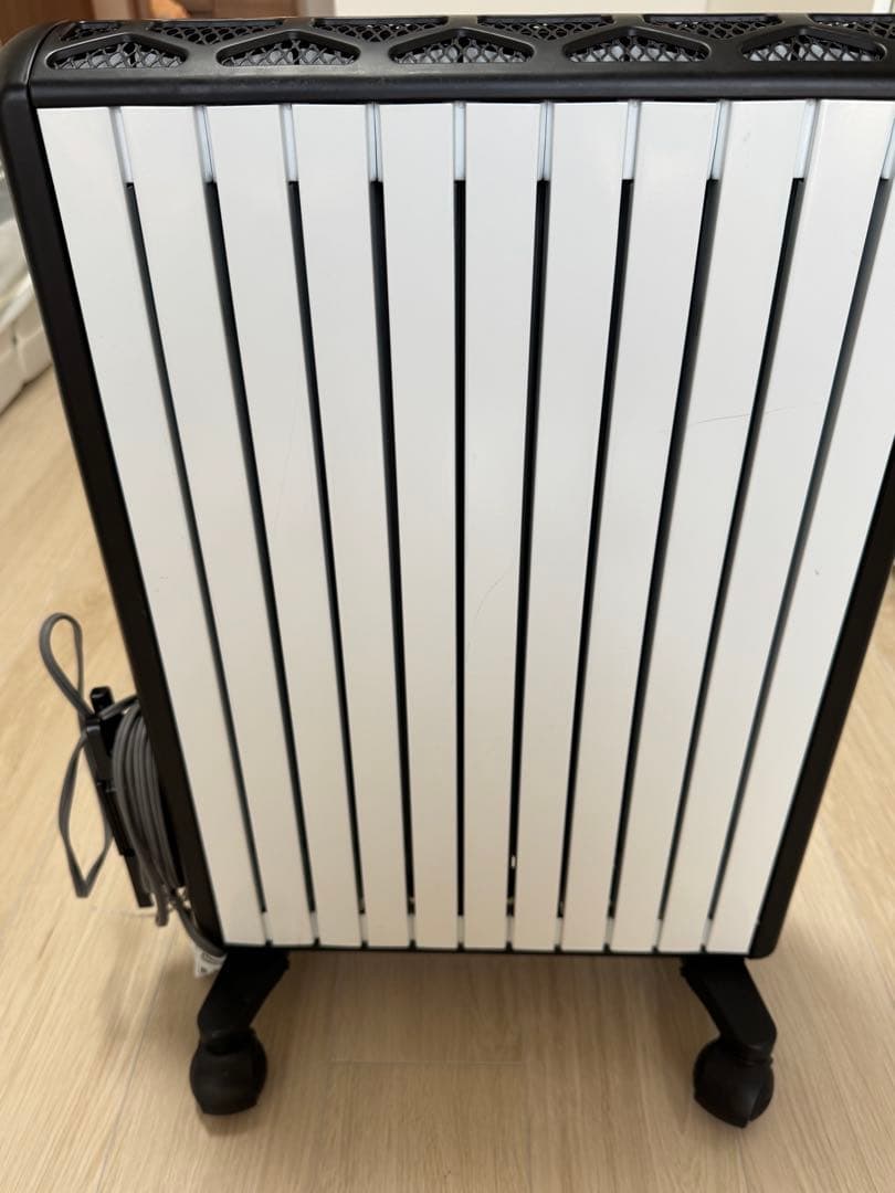 オイルヒーター (デロンギ　MDH15-BK 1500W)