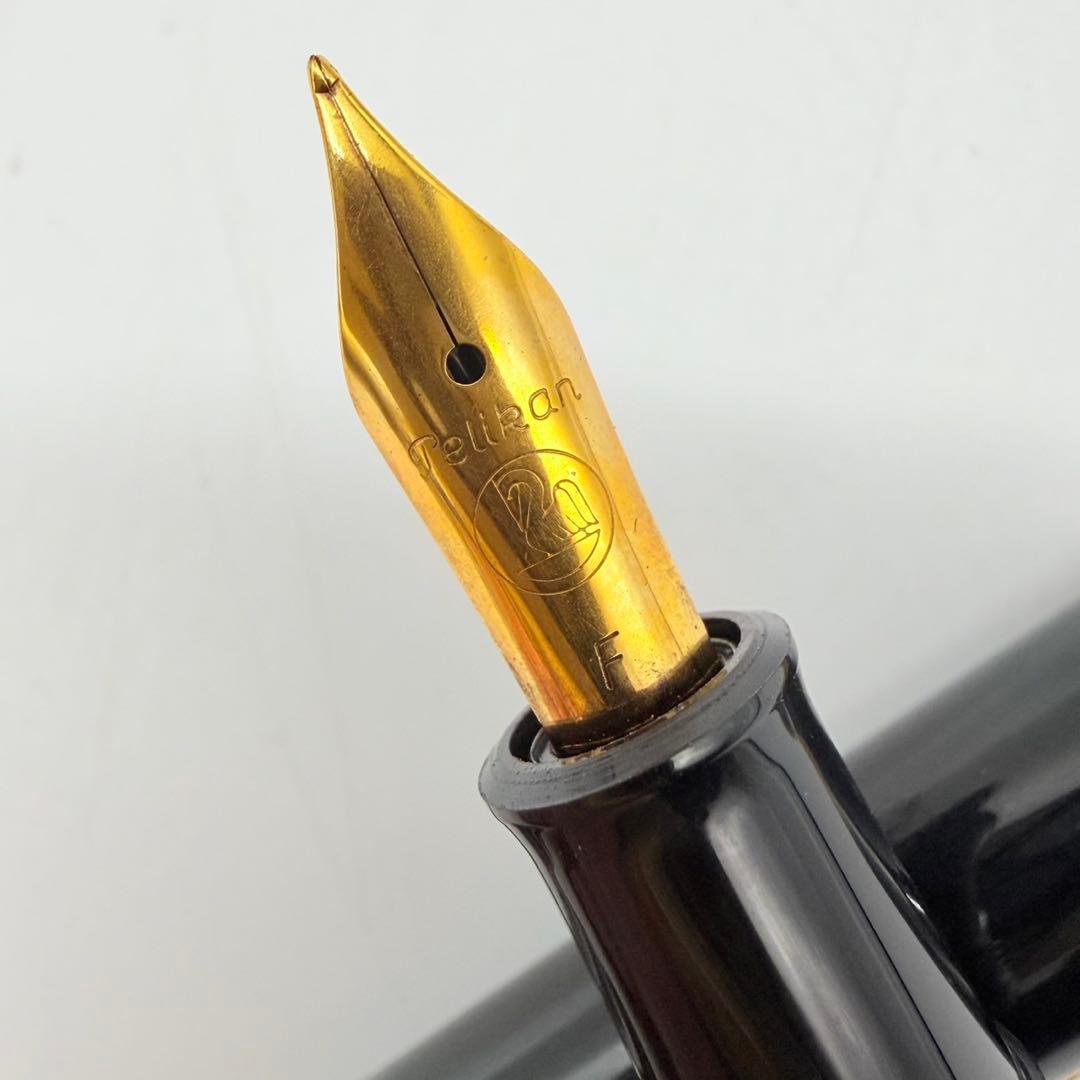 ★ペリカン Pelikan 万年筆 グリーンマーブル ペン先F 中古