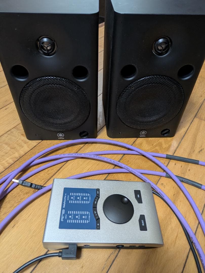 RME Babyface Pro FS と YAMAHA MSP5 セット