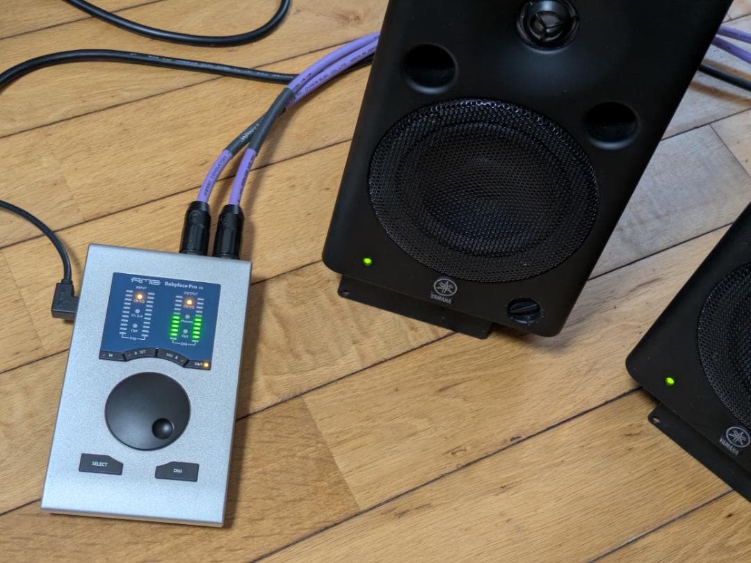 RME Babyface Pro FS と YAMAHA MSP5 セット